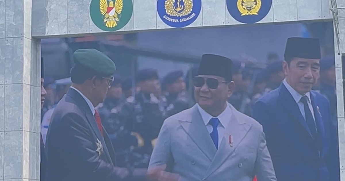 Usai Foto Bersama, Prabowo Terlihat Berbincang dengan SBY di Depan Jokowi
