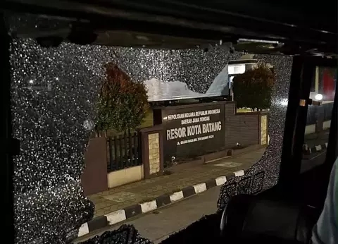 Persija Kecam Penyerangan Bus Persib U-18 di Batang, Tegaskan Rivalitas Bukan Alasan Kekerasan