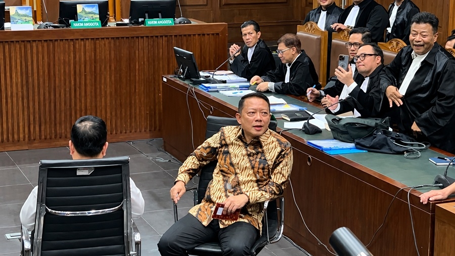 Sidang Perdana Kasus Asabri-Jiwasraya, Eks Jampidsus Febrie Adriansyah Ikuti Pembacaan Dakwaan