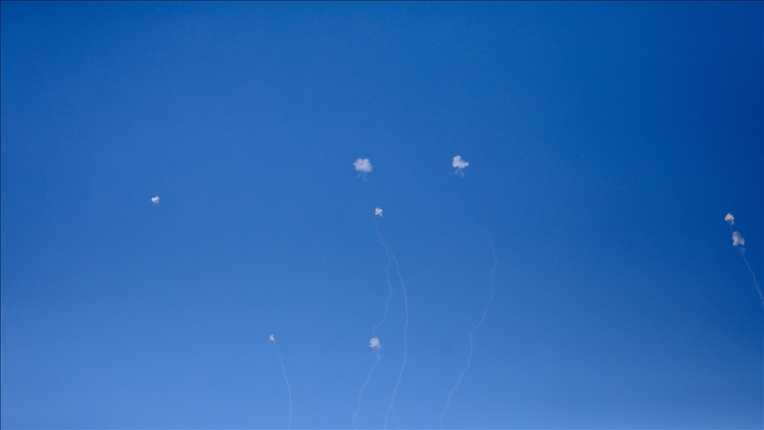 Iran Balas Serang Israel, Ledakan Terdengar di Israel Utara