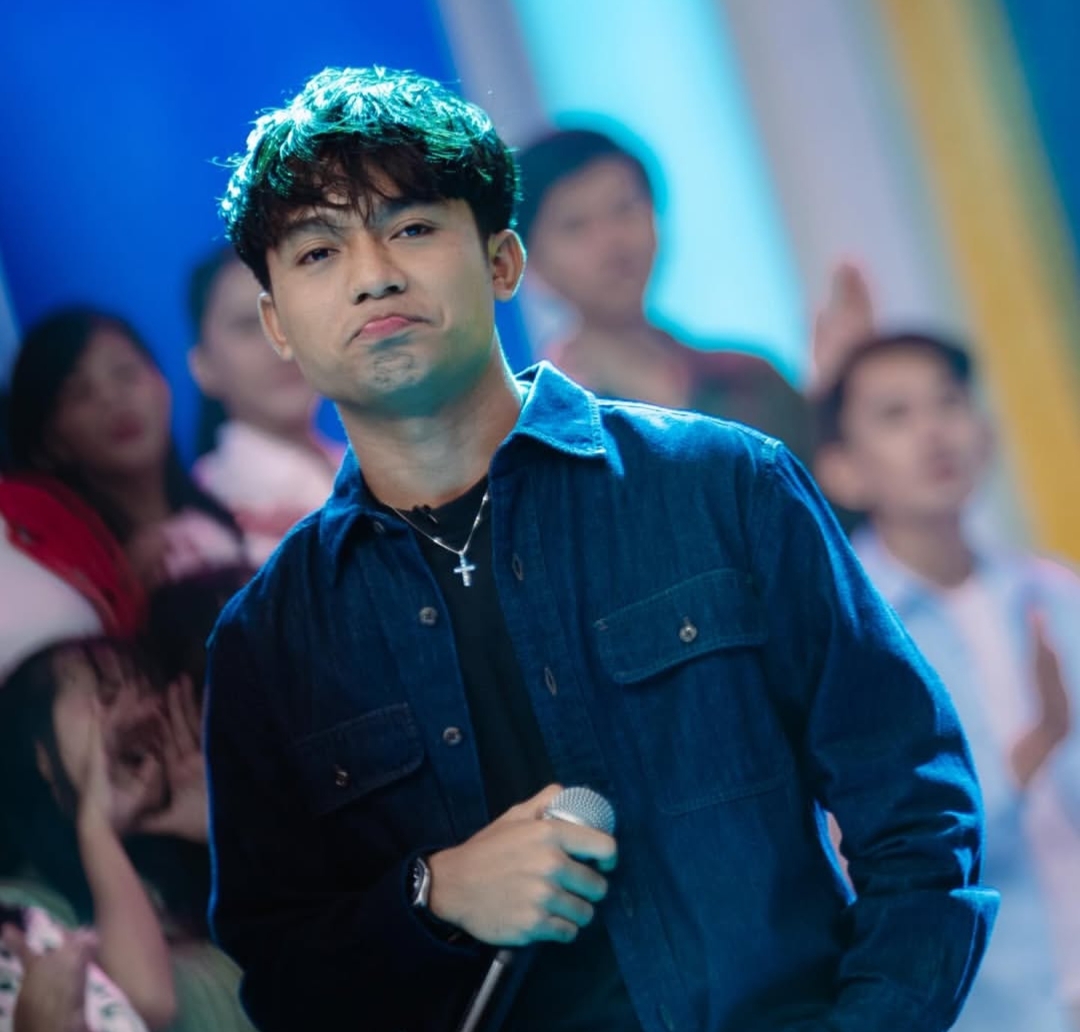 Aksi Unik Betrand Peto Bangunkan Ruben Onsu Sahur Pakai Kostum Spiderman, Komitmen 30 Hari Full