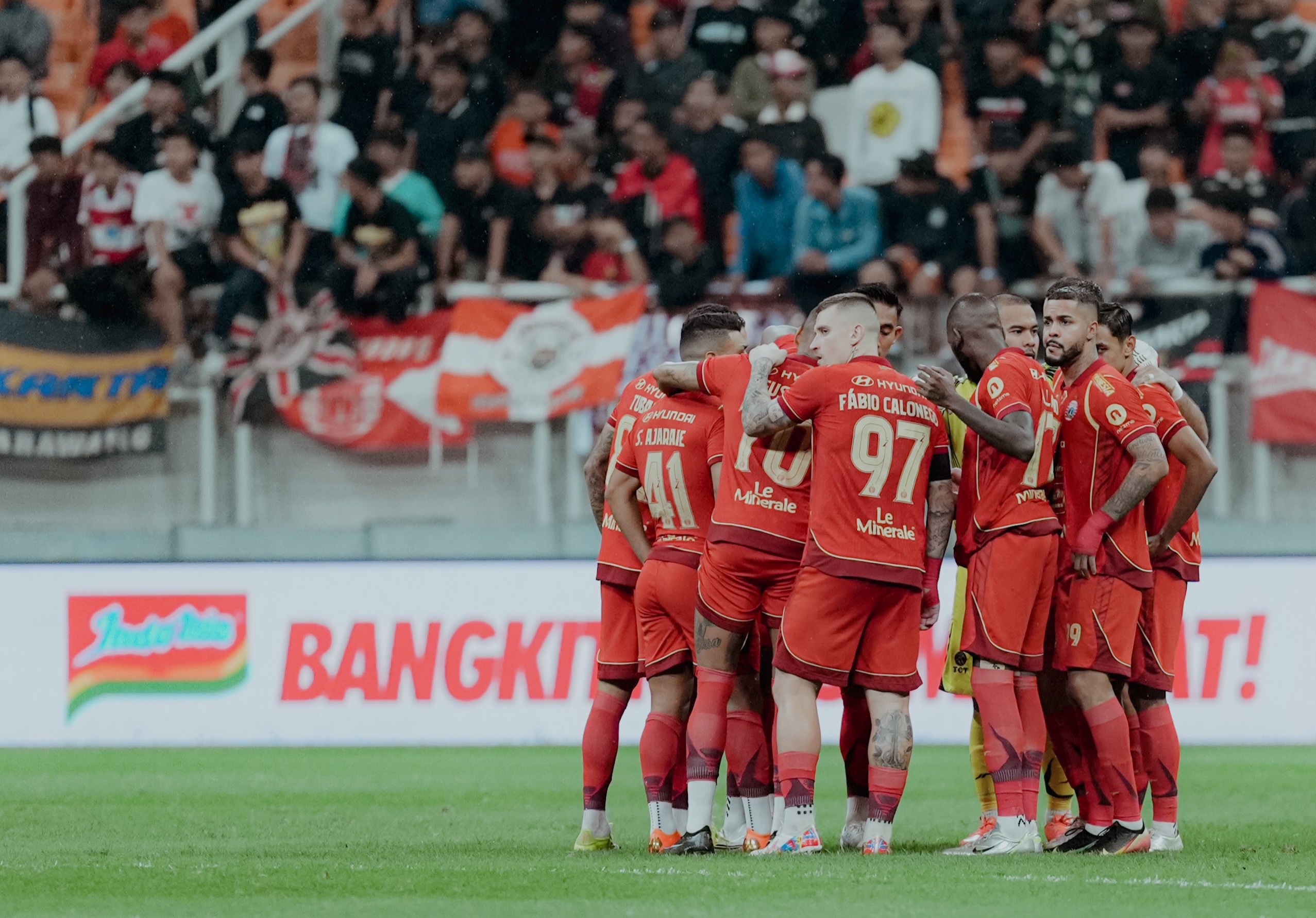 Persija vs Dewa United: Rumput JIS Meragukan, Macan Kemayoran Buka Opsi Main di Patriot