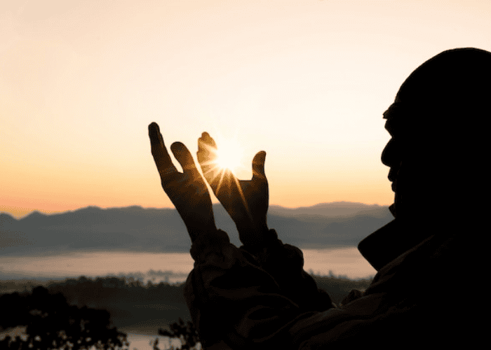 Bacaan Doa Qunut Subuh Lengkap Arab, Latin, Arti, dan Ketahui Waktu Membacanya!