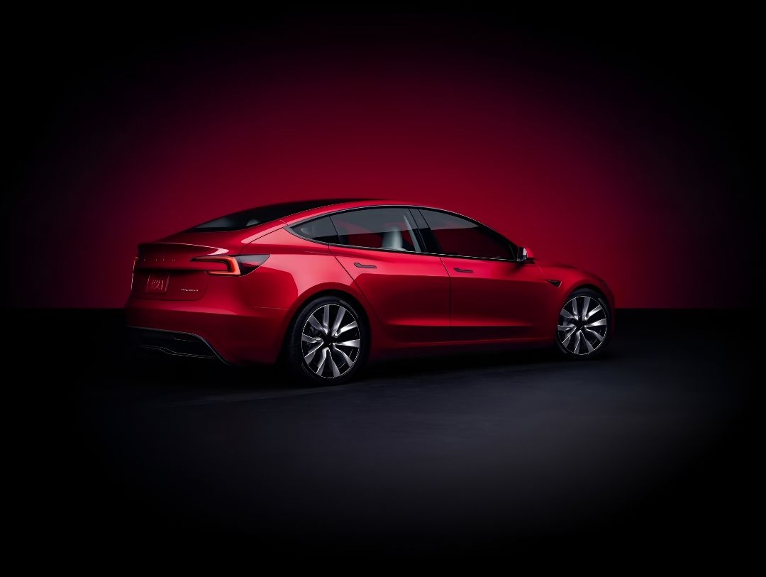 Tak Hanya Jarak Tempuh, Fitur Pintar Jadi Senjata Baru Mobil Listrik Global