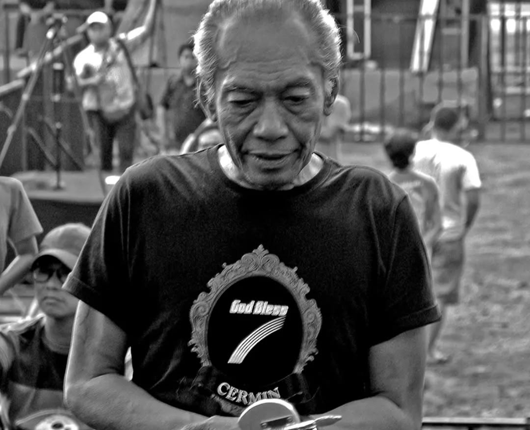 Selamat Jalan! Bassis God Bless Donny Fattah Tutup Usia