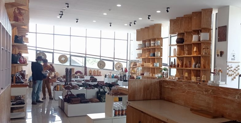 Strategi Mengatur Keuangan Bisnis UMKM agar Tetap Stabil dan Tidak Rugi