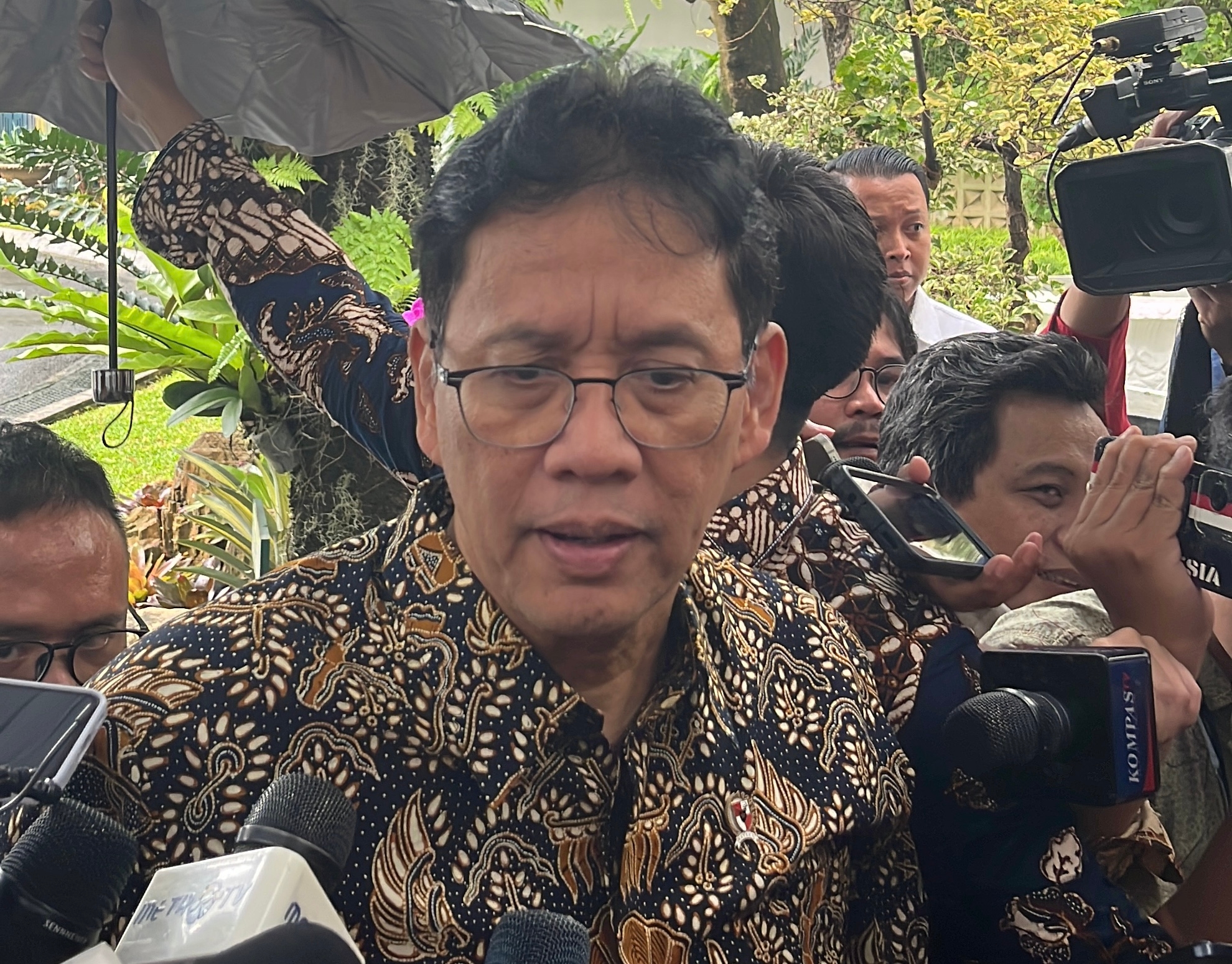 Rupiah Sentuh Rp17.000 per Dolar AS, Begini Respons Purbaya