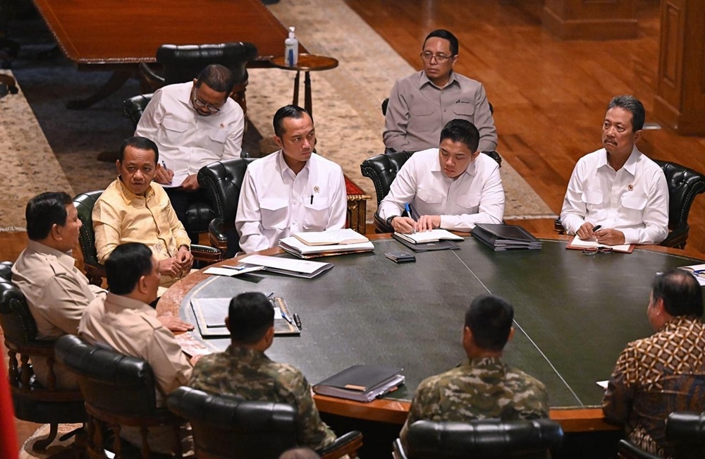 Mantan Kepala PCO Hasan Nasbi Ikut Rapat Bersama Kabinet Presiden Prabowo di Hambalang