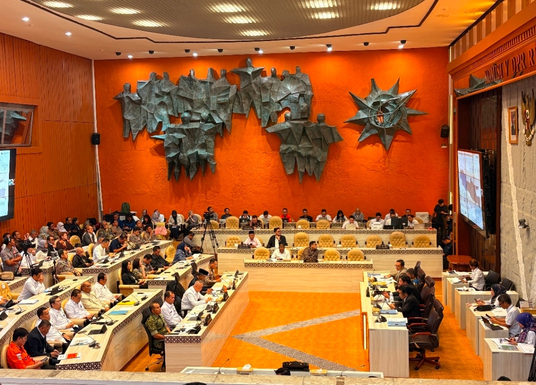 Komisi V DPR Heran Harga Tiket Pesawat Domestik Lebih Mahal dari Luar Negeri: Agak Aneh Memang