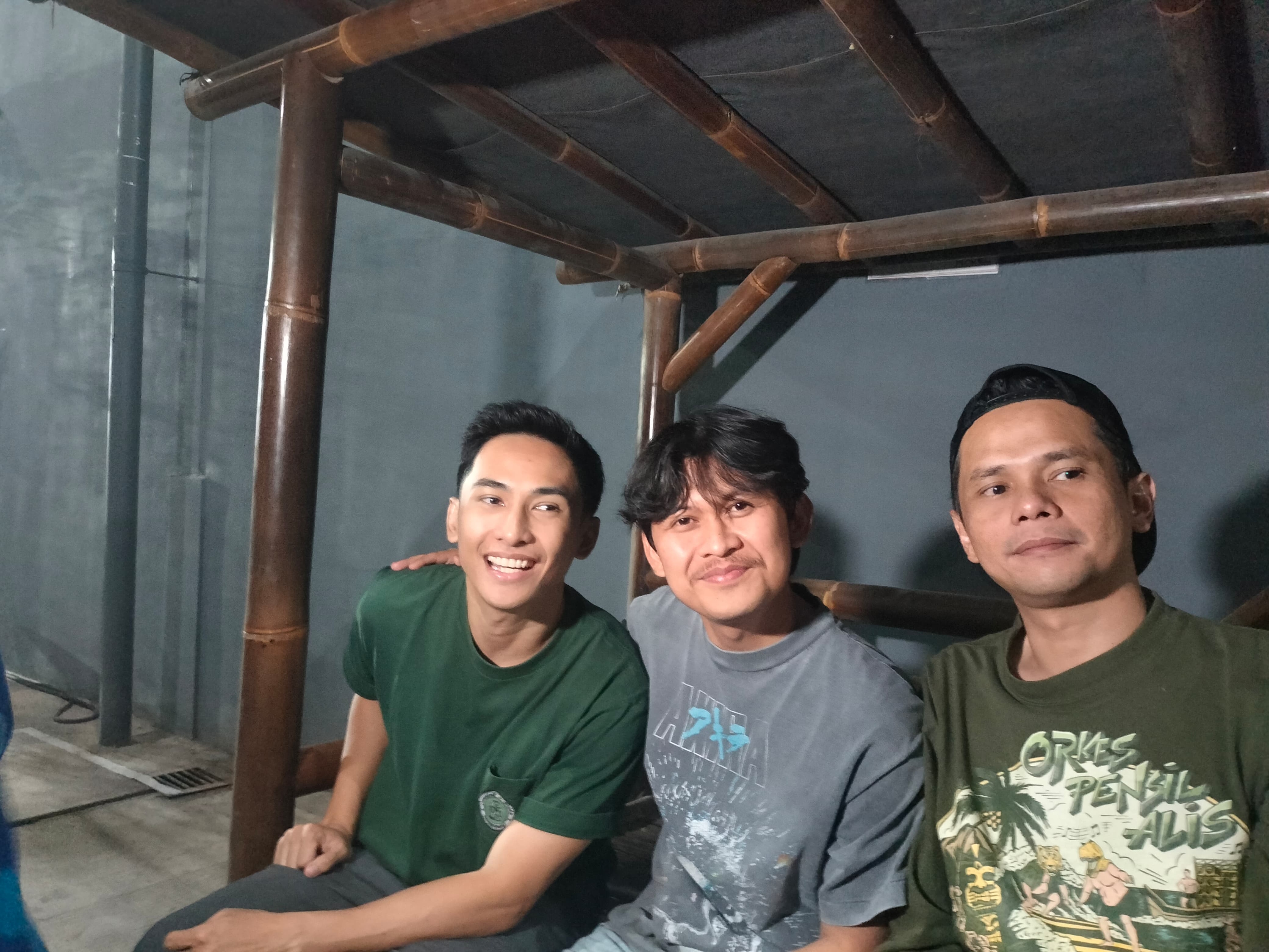 TRANS7 Hadirkan Wajah Baru Pas Buka FM, Padukan Komedi Studio dan Segmen Berbagi Outdoor