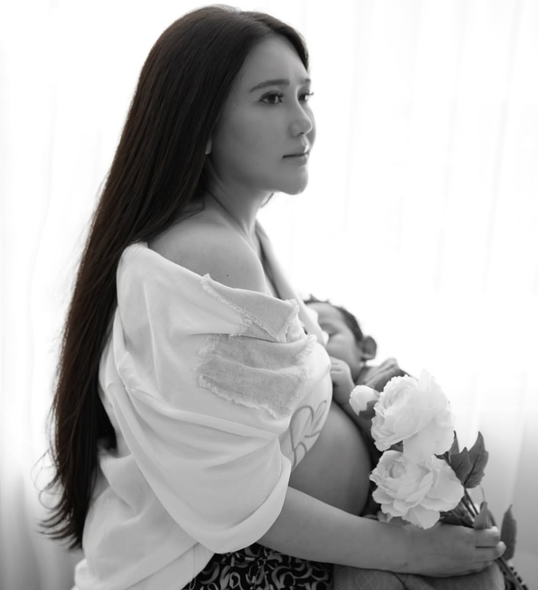 Via Vallen Lahirkan Anak Kedua, Cerita di Balik Operasi Caesar dan Kontraksi Berhari-hari