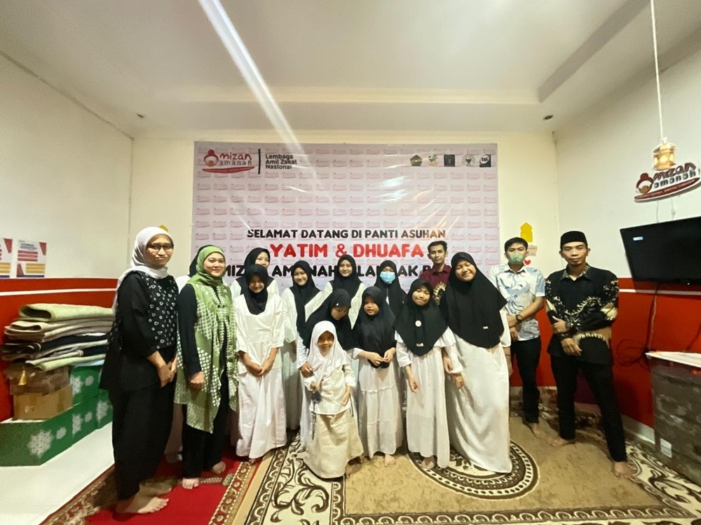 Berbagi Keberkahan di Bulan Ramadan, Triyasa Serahkan Bantuan ke Panti Asuhan