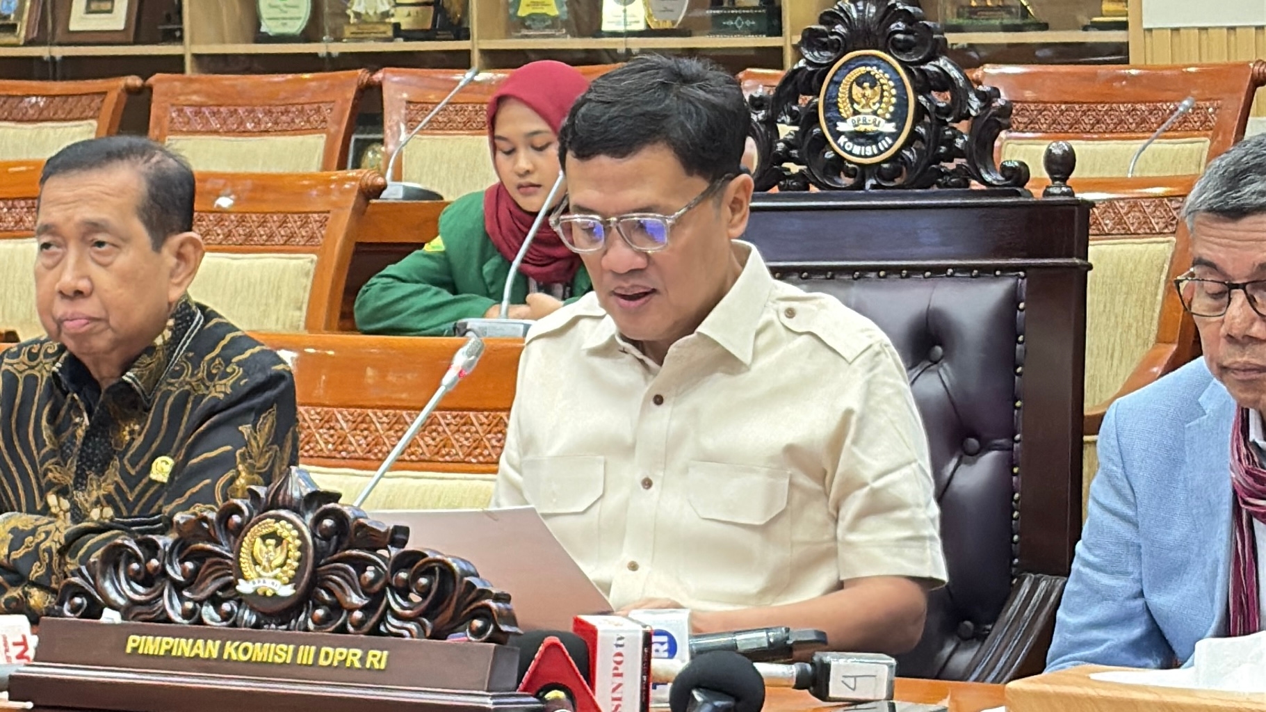Komisi III DPR Desak Pemerintah Jamin Pengobatan Terbaik untuk Andrie Yunus