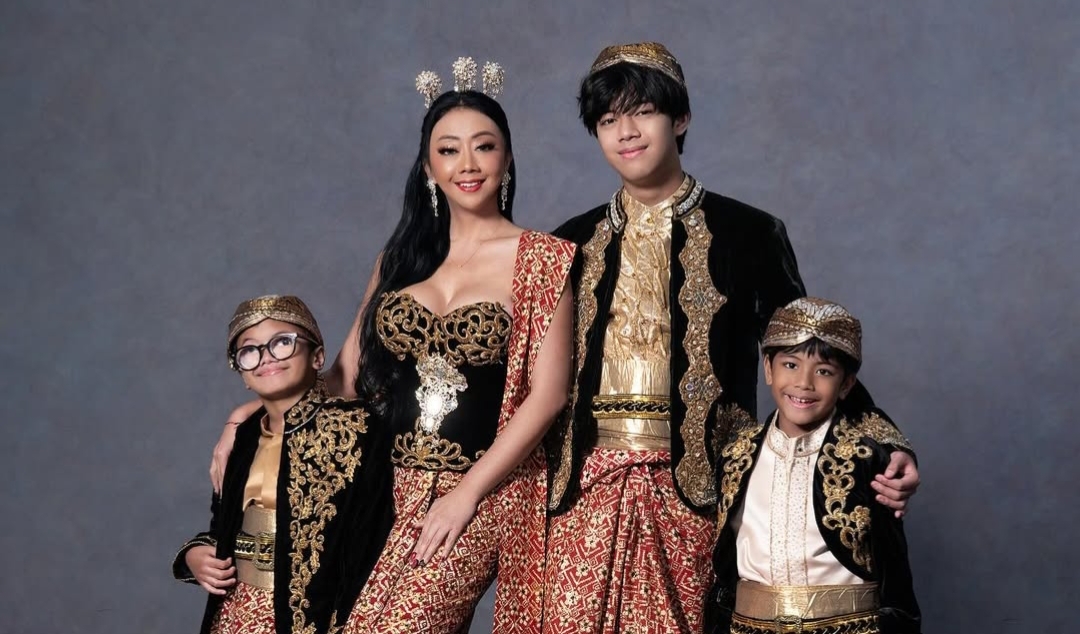 ​Tak Mudik ke Jawa, Asri Welas Nikmati Libur Lebaran di Destinasi Lokal Jakarta