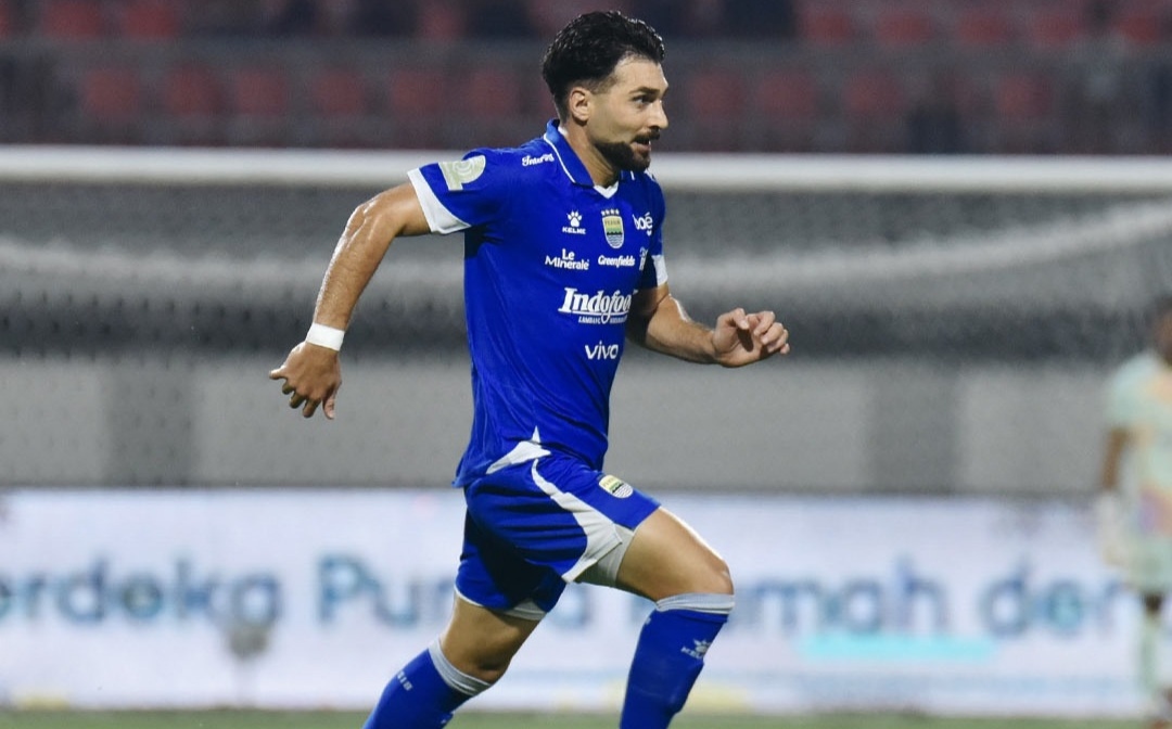 Bek Persib Frans Putros Rela Tak Libur Demi Bela Timnas Irak di Play-Off Piala Dunia 