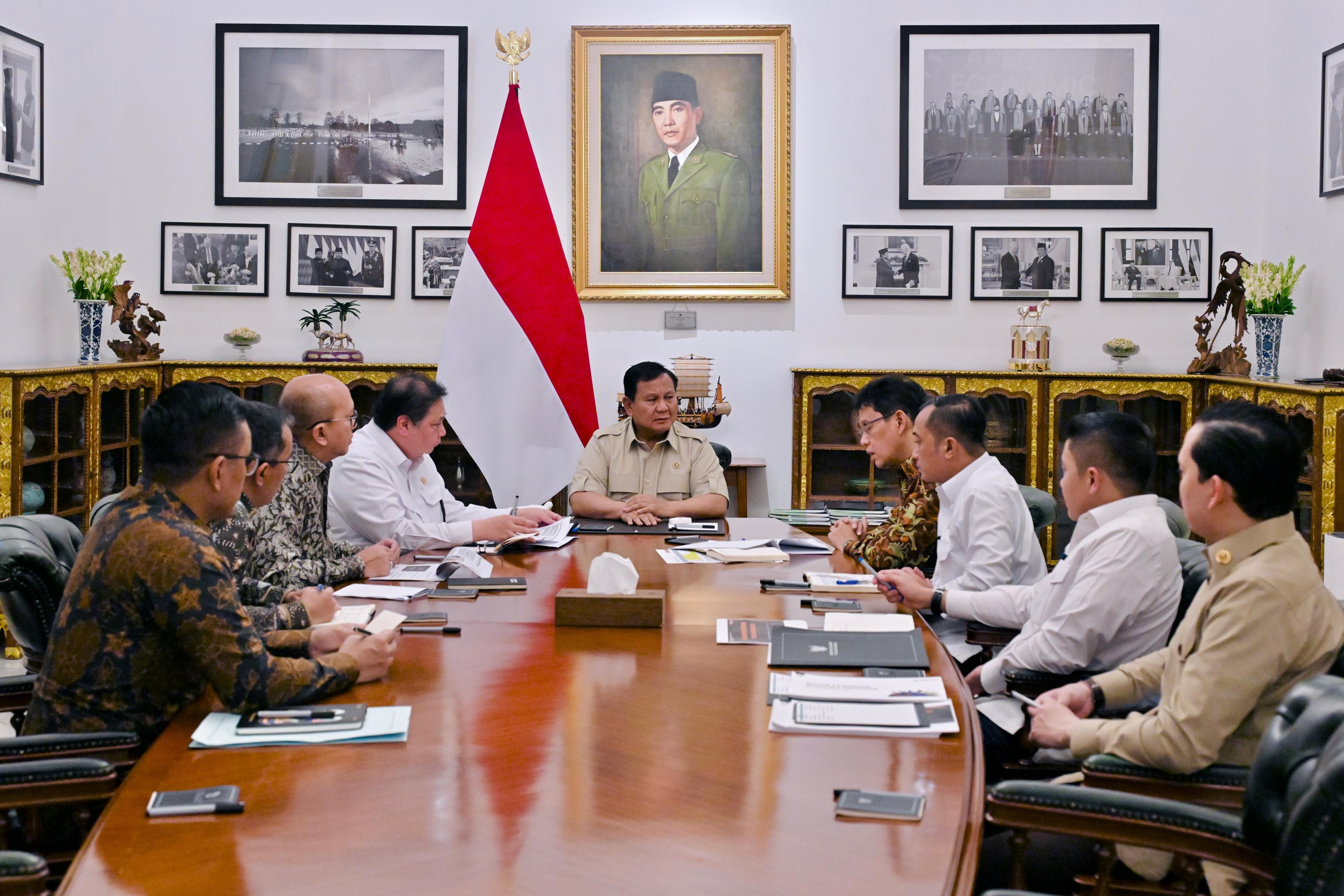 Prabowo Dorong Penghematan Energi Antisipasi Dampak Konflik Timur Tengah 