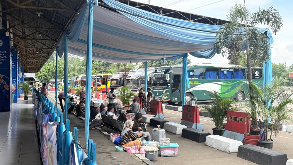 Arus Balik Lebaran di Terminal Kampung Rambutan Terpantau Ramai Lancar