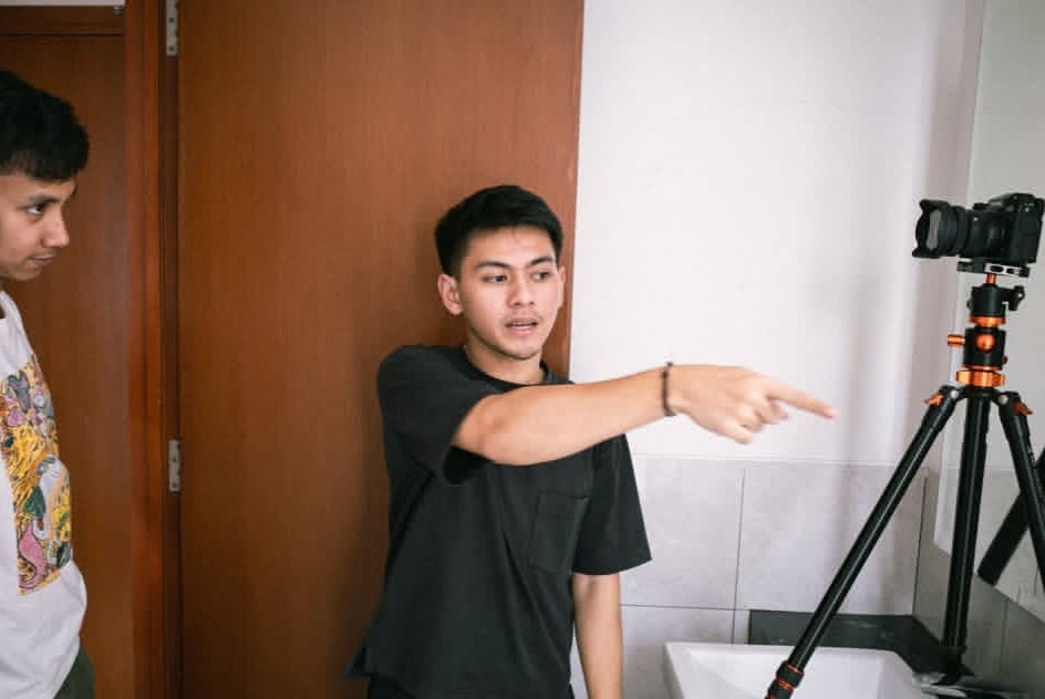 Dulu Tidur di Pom Bensin, Kini Rey Bong Sukses Jadikan Sang Ayah "Bos" di Rumah