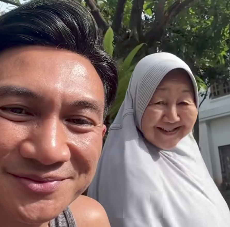 Kabar Duka, Ibunda Anji Meninggal Dunia