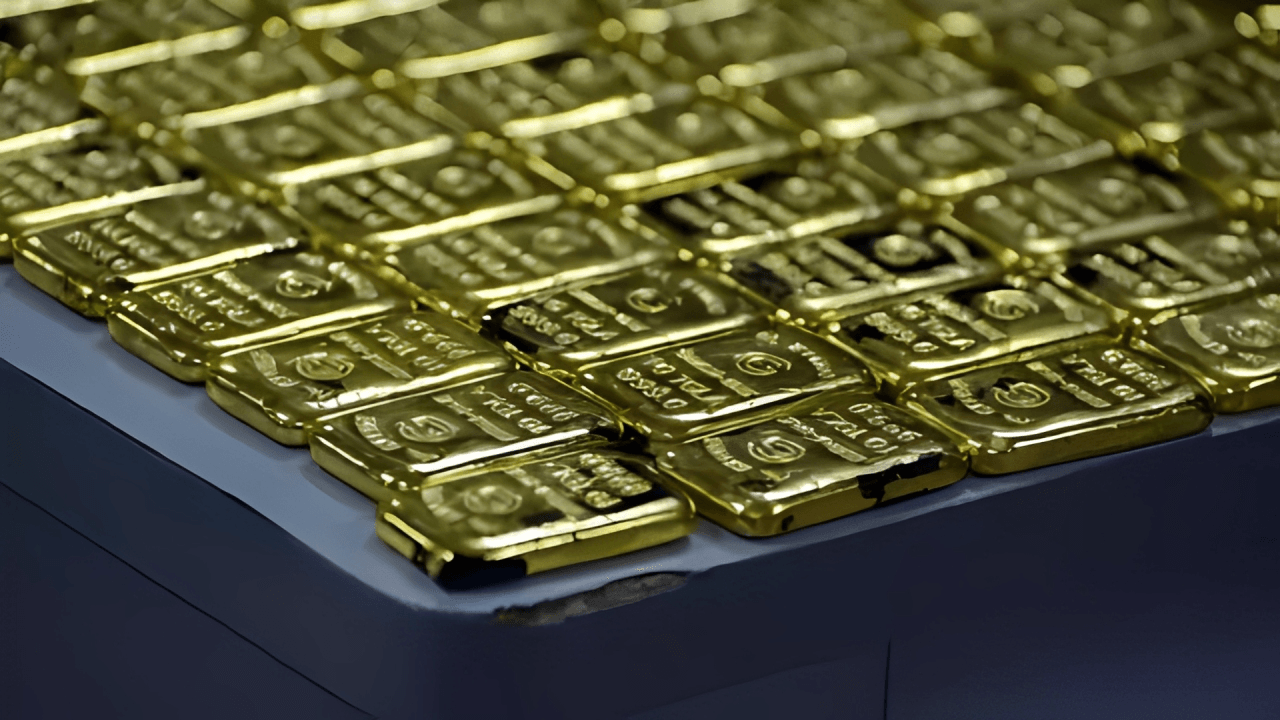 Emas Global Masih Fluktuatif, Target Tembus Rp6 Juta Masih Terbuka