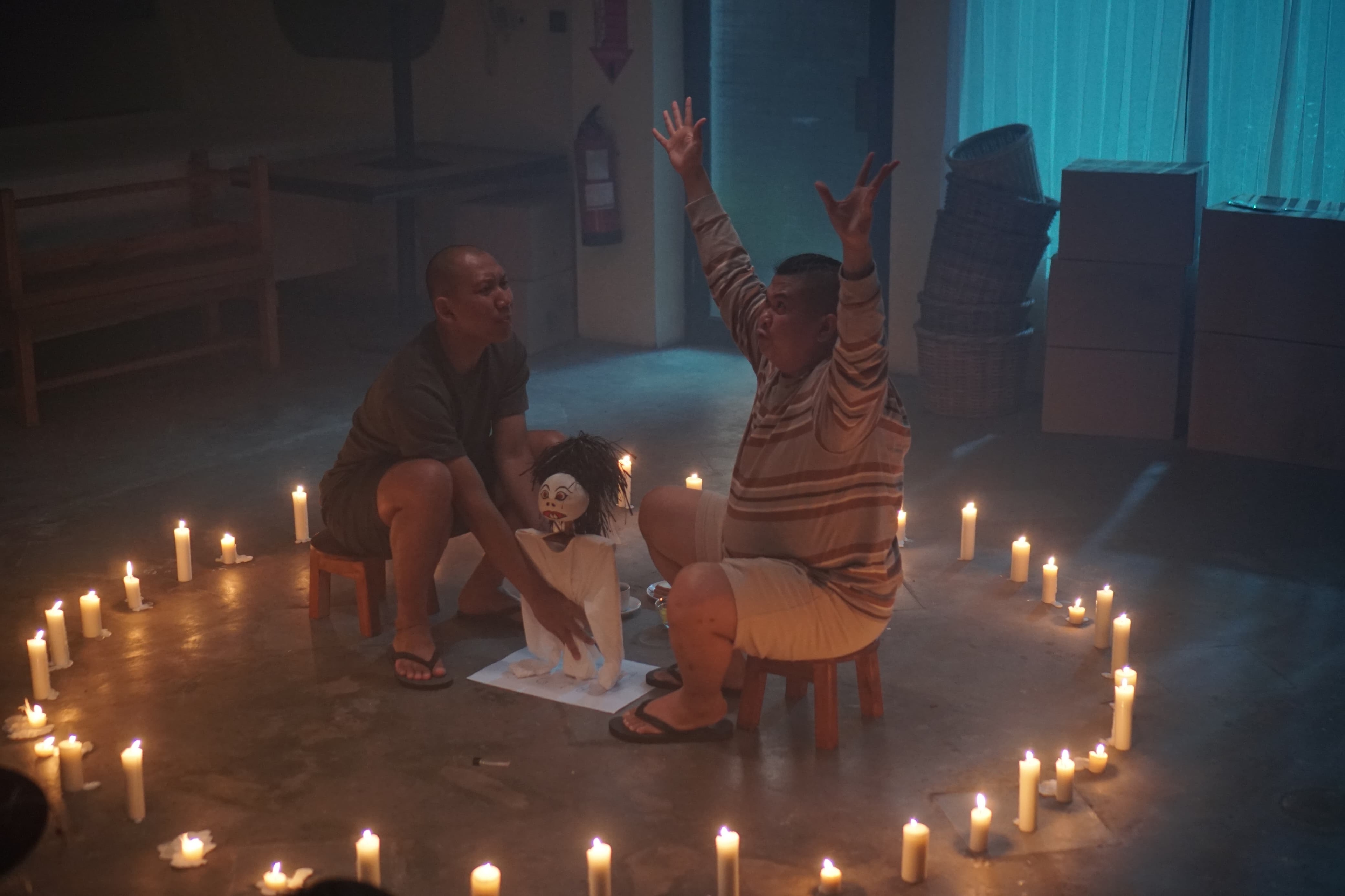 Oki Rengga & Lolox Siap Kocok Perut Sekaligus Nyali dalam "Tiba-Tiba Setan" Tayang 16 April ​