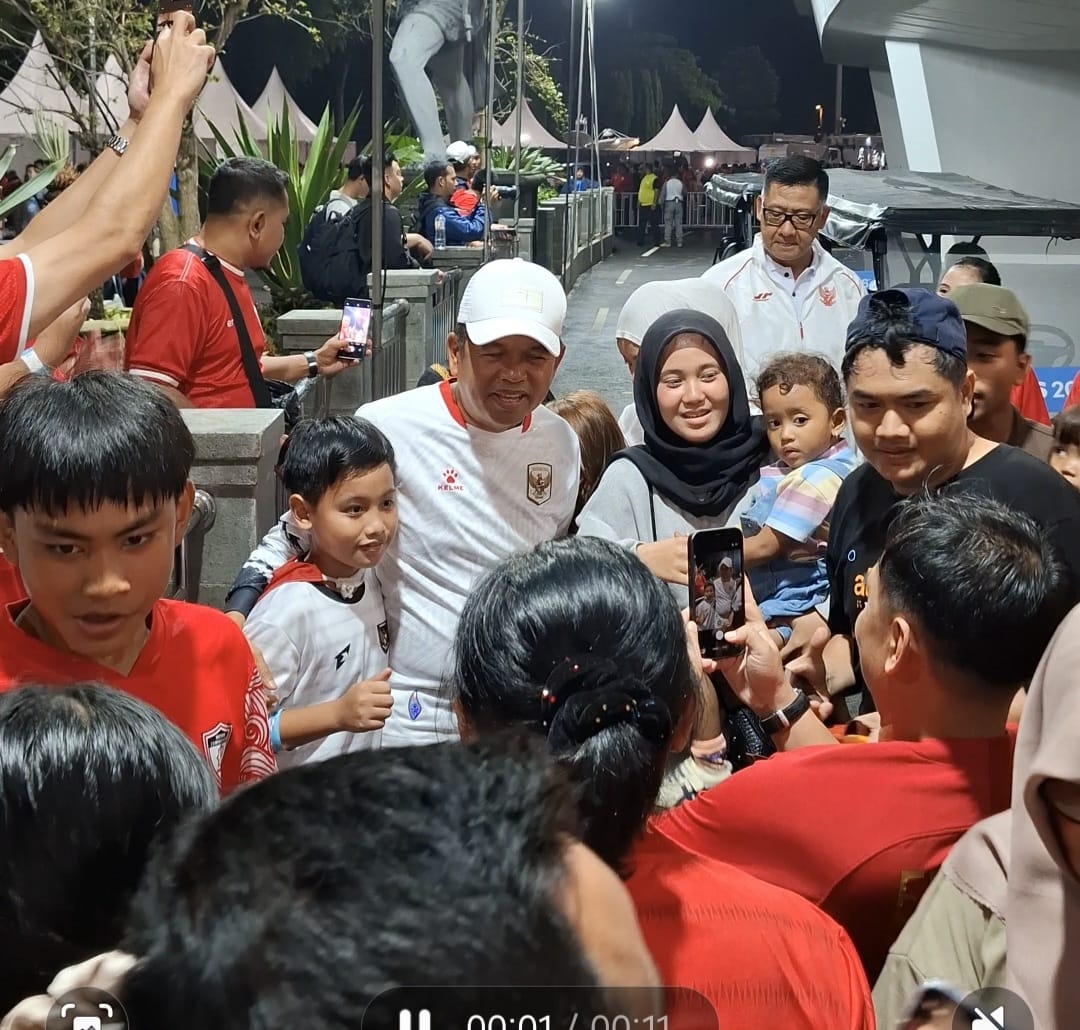 Nonton Langsung di GBK, KDM Pede Masa Depan Timnas Indonesia Cerah