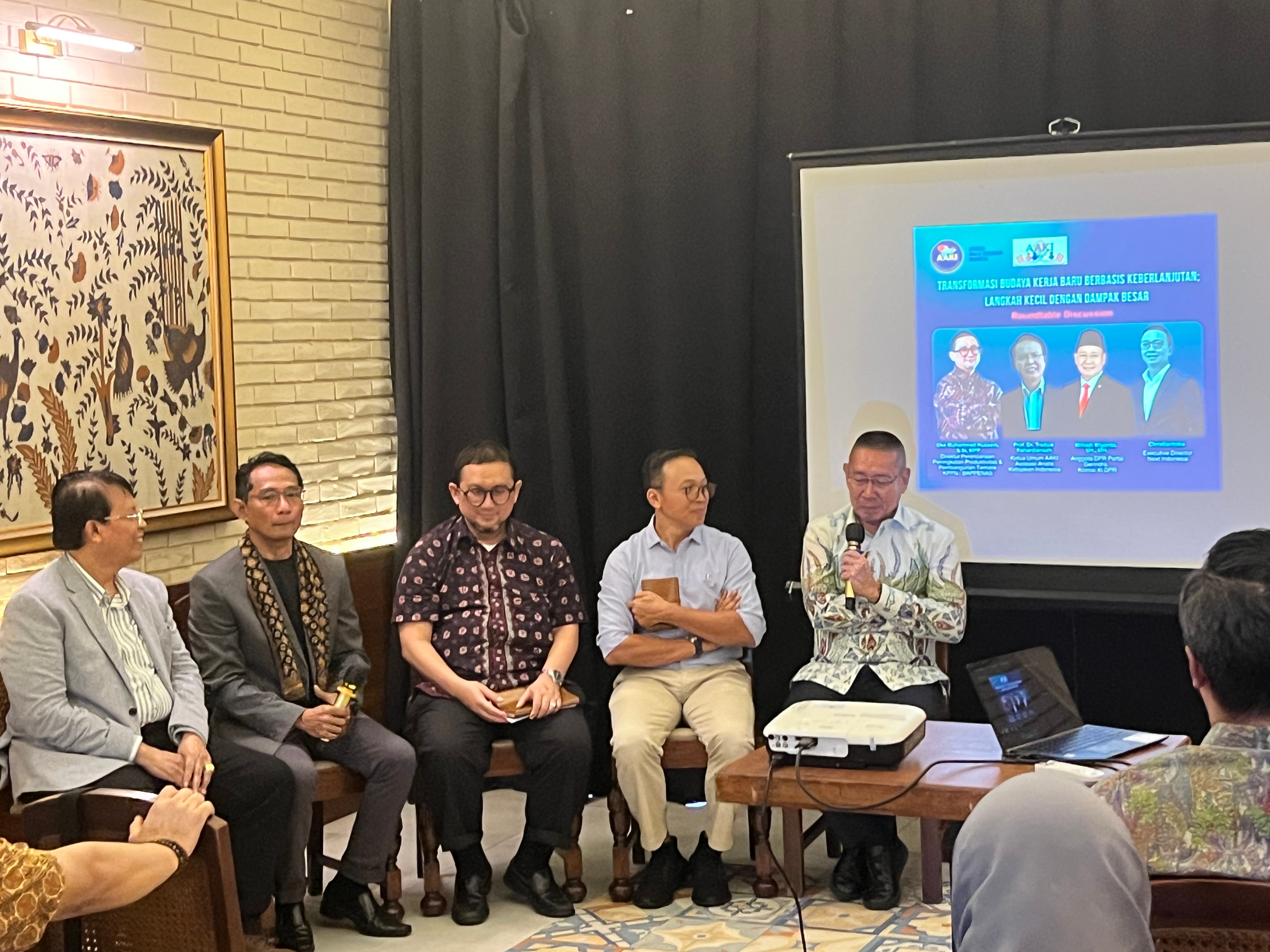 WFH Sepekan Sekali Relevan Diterapkan di Perusahaan Swasta