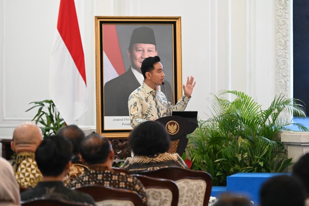 Gibran Lepas Pejuang Digital Percepat Digitalisasi Pendidikan di Wilayah 3T