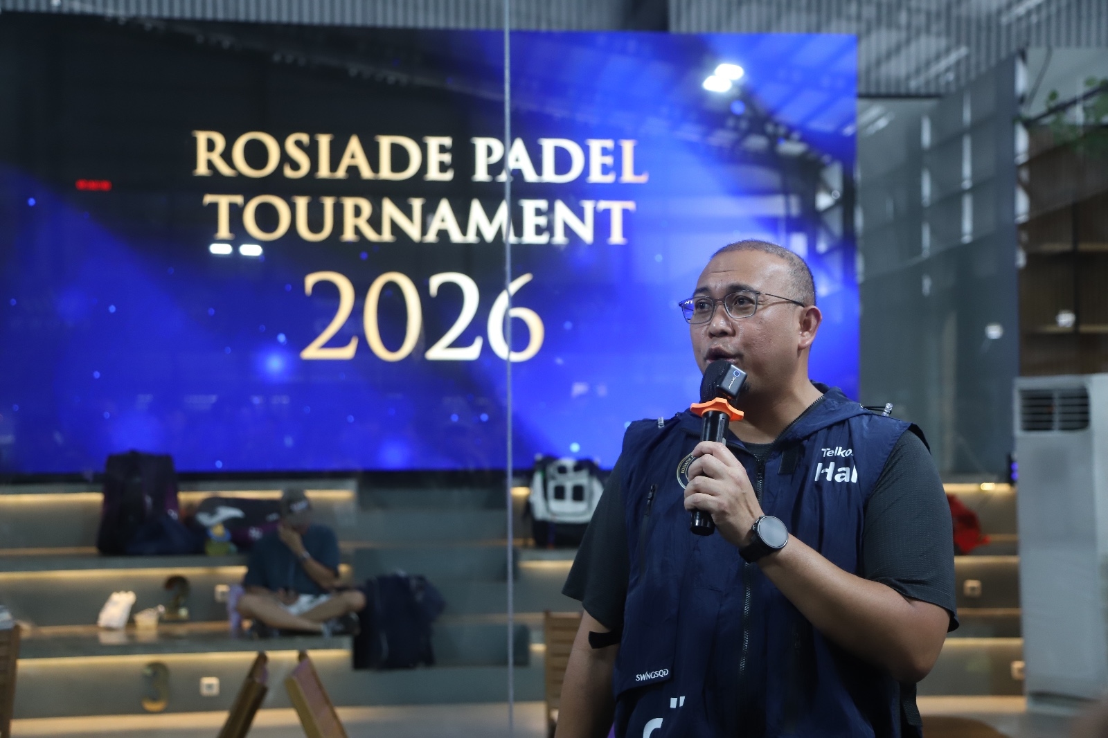 Andre Rosiade Gelar Turnamen Padel Gratis Dorong Para Keluarga Rajin Berolahraga
