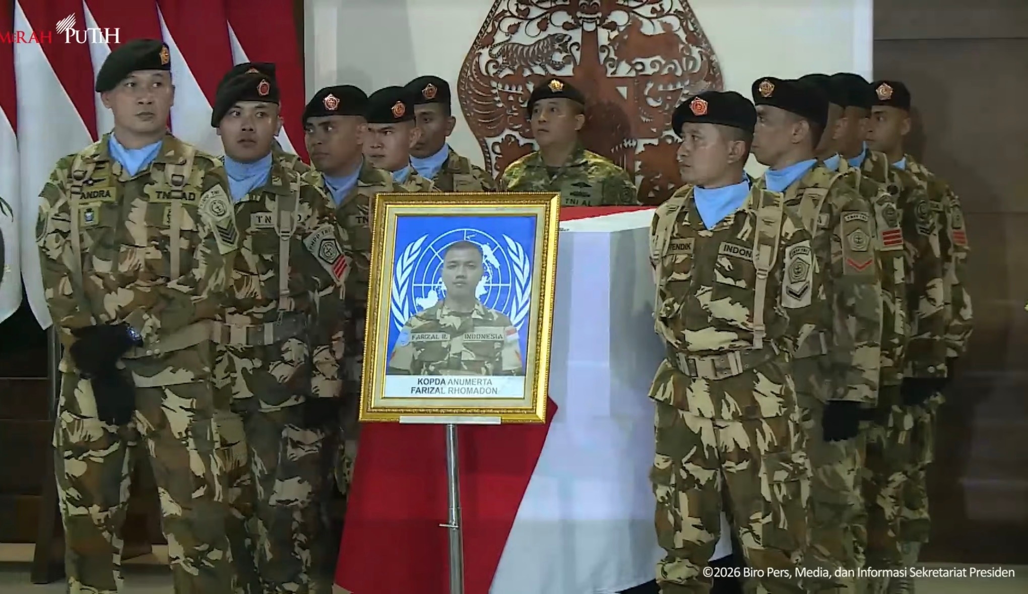 Tiga Prajurit TNI yang Gugur di Lebanon Tiba di Tanah Air, Prabowo Beri Penghormatan Terakhir