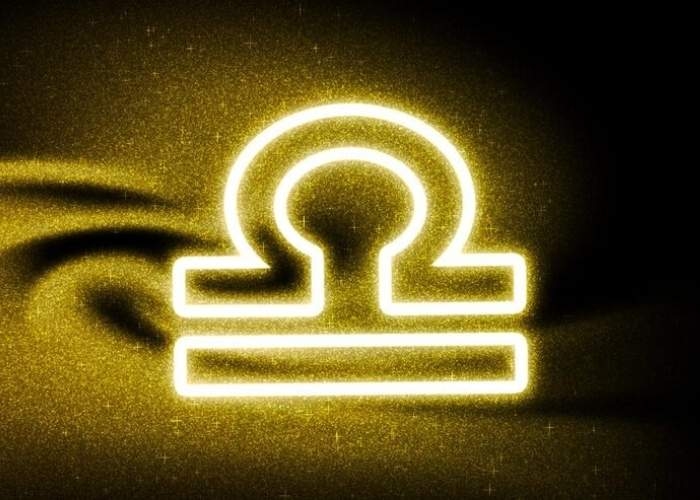 Ramalan Zodiak Libra 5 April 2026: Cinta Menghangat, Karier Stabil, Keuangan Aman!