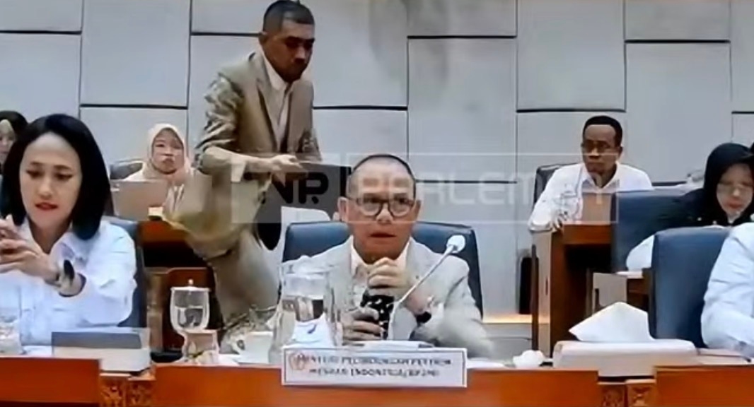 Pemerintah Siapkan Skema Evakuasi hingga Moratorium Penempatan PMI di Kawasan Konflik Timur Tengah