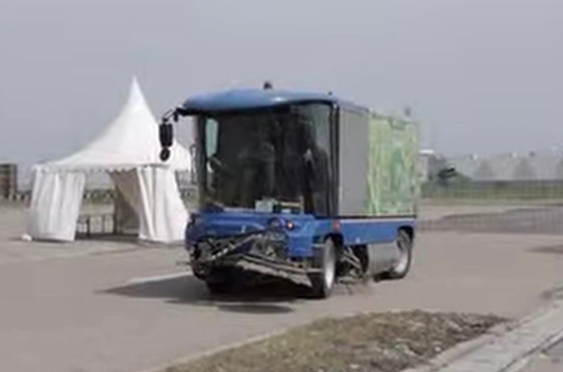 PIK 2 Gunakan Smart Road Sweeper dari Italia, Jaga Kebersihan Kawasan 6.000 Hektare