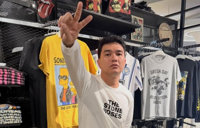 Tembus 10 Ribu WA Masuk! HP Aldi Taher Rusak Total Usai Nekat Sebar Nomor di Marapthon