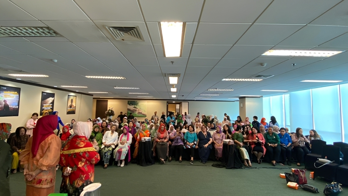 Krisis Tata Kelola Jelang Hari Kartini, KOWANI Didesak Gelar KLB