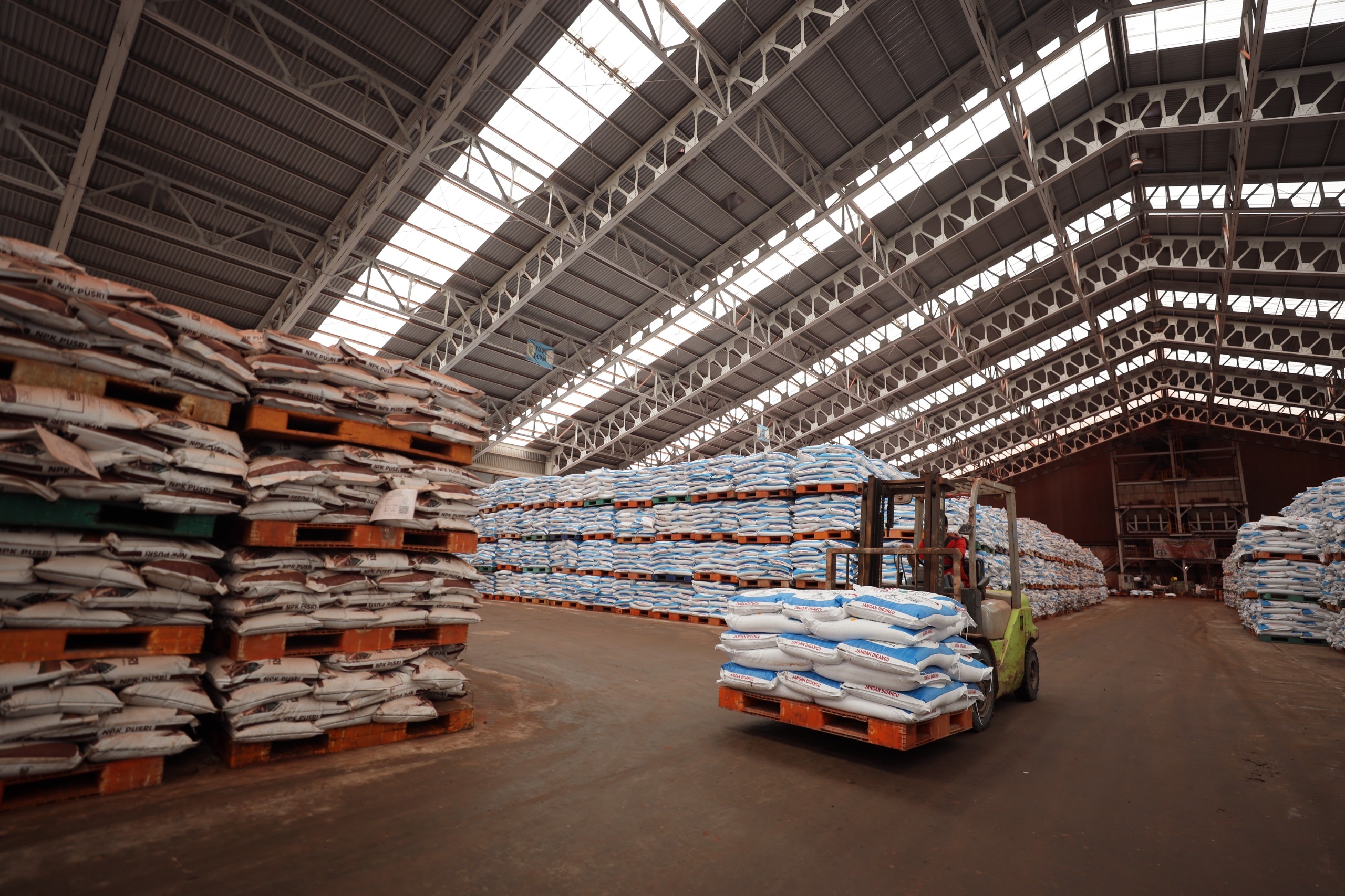 Produksi Masih Surplus, RI Siap Ekspor Pupuk Urea Saat Pasokan Global Terganggu