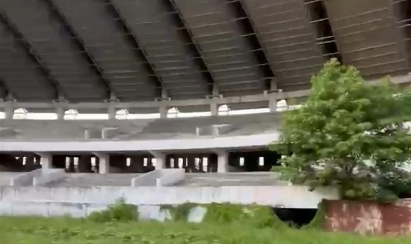 Hibah Serampangan Lahan Stadion Barombong