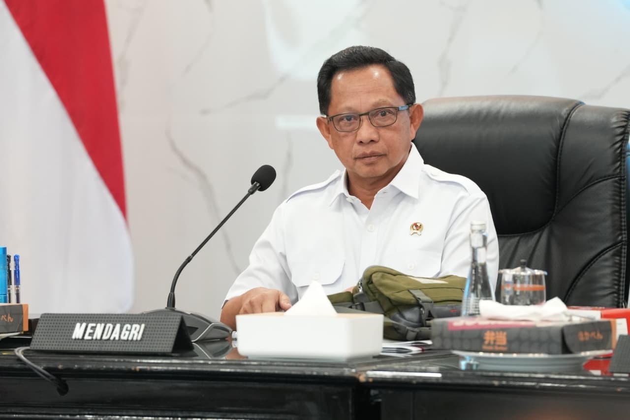 Harga Minyak Dunia Naik, Pemda Diminta Bebaskan Pajak Kendaraan Listrik