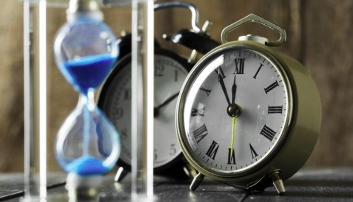 5 Penyebab Kenapa Bulan April Terasa Lebih Lama Menurut Psikologi