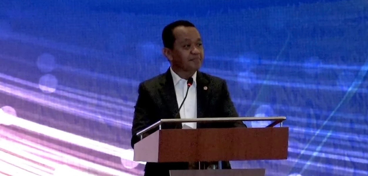 Bahlil Kaji Skema Bagi Hasil Sektor Migas untuk Pertambangan Minerba