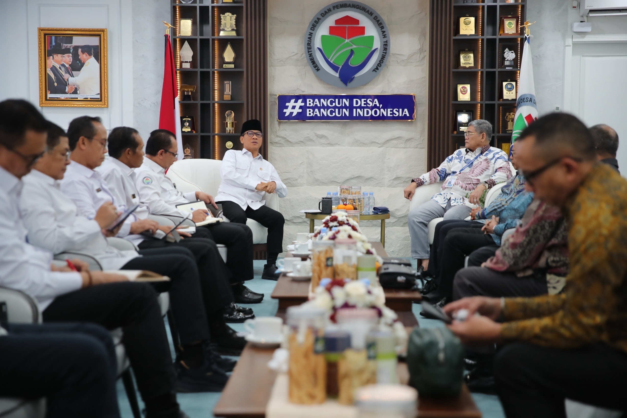 Gandeng Advokat, Kemendes Dorong Kades Lebih Paham Hukum