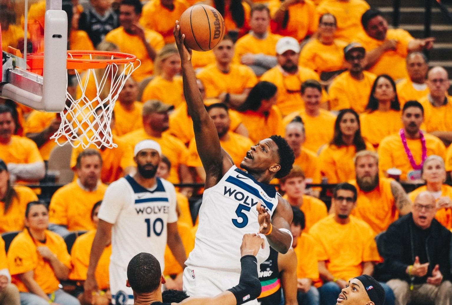 Play-Off NBA: 'Ant-Man' Kembali, Timberwolves Bungkam Spurs Meski Wembanyama Cetak Rekor 12 Blok