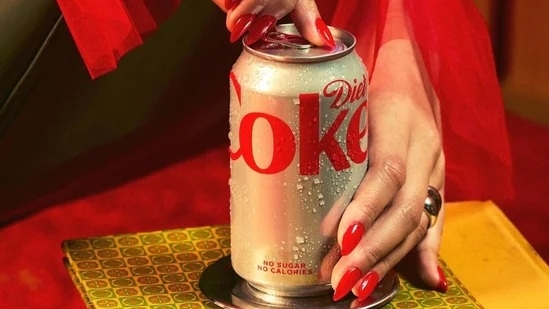 Langka karena Perang Iran, ‘Diet Coke Party’ Jadi Tren Viral di India