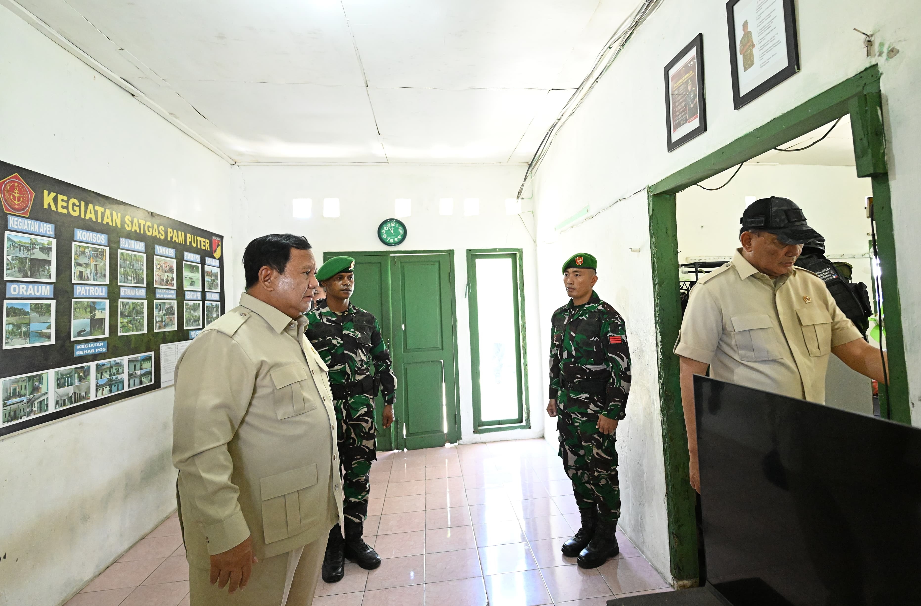 Prabowo Mendadak Singgah ke Pos TNI di Miangas, Sapa Prajurit Penjaga Perbatasan