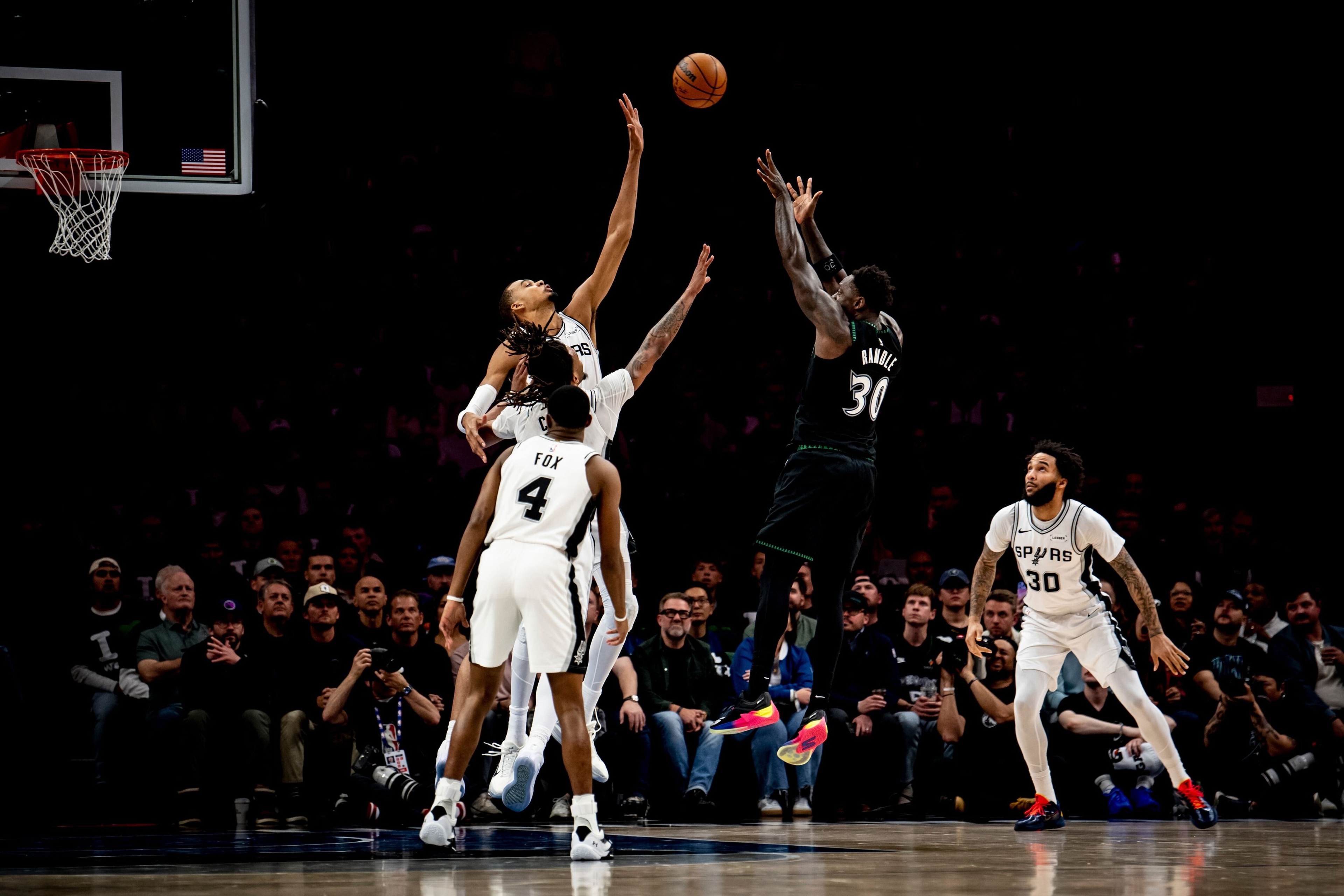 Play-Off NBA: Wembanyama Bawa Spurs Ungguli Timberwolves, Knicks Selangkah Lagi ke Final Wilayah Timur