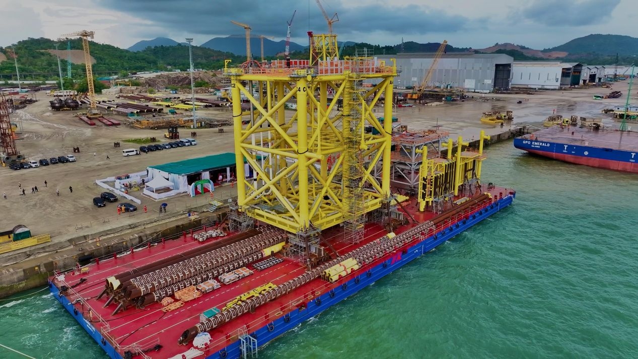 Proyek Tangguh UCC Melesat, bp Berangkatkan Jacket Perdana dari Karimun