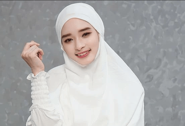 Sempat Tertekan Saat Anak Diasuh Virgoun, Kondisi Psikologis Inara Rusli Jauh Lebih Tenang
