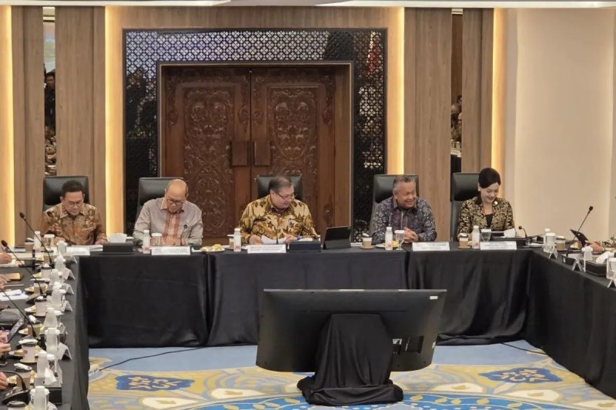 OJK Perketat Pengawasan Escrow Account DHE SDA Mulai Juni 2026