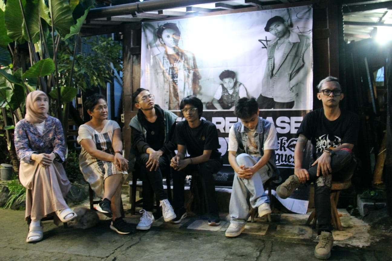 Black Langues Resmi Debut dengan Single 'Happy', Angkat Isu Kesehatan Mental Anak Muda