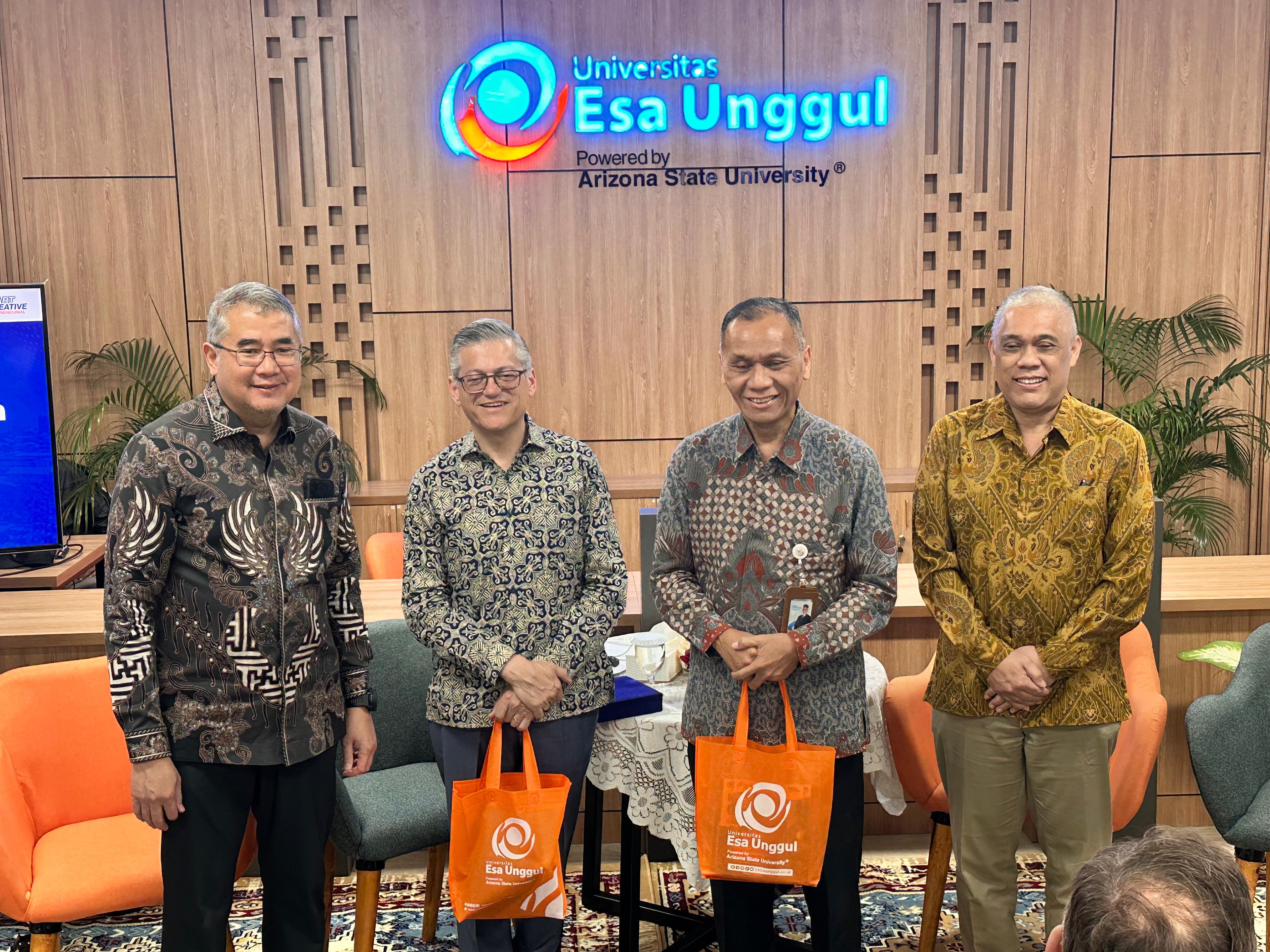 Universitas Esa Unggul Luncurkan International College di Global Innovation Hub Jakarta Selatan